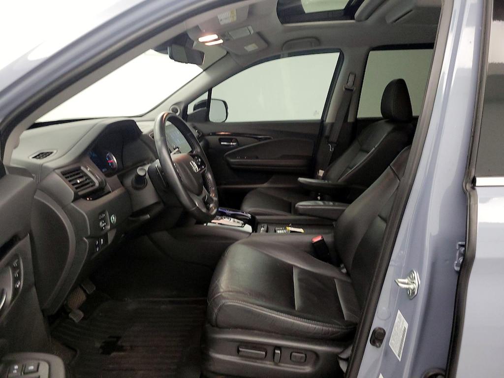 used 2022 Honda Pilot car, priced at $33,998