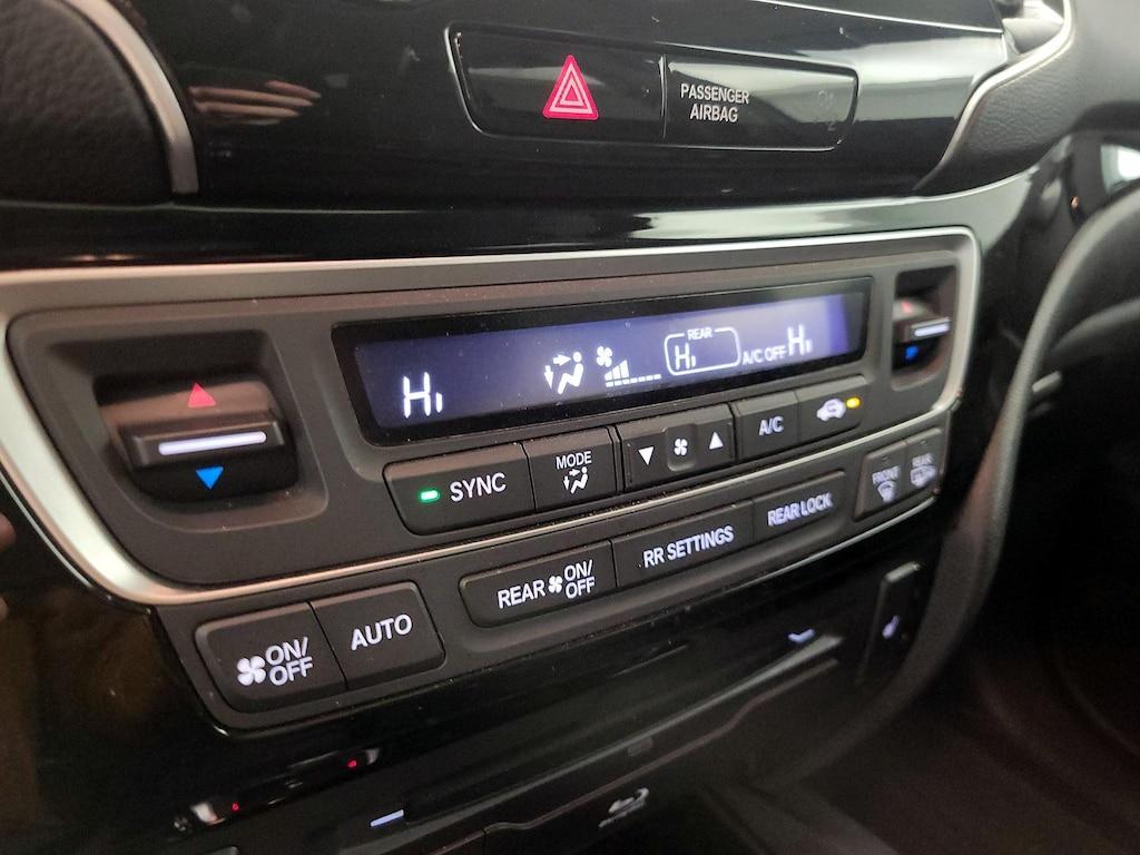 used 2022 Honda Pilot car, priced at $33,998