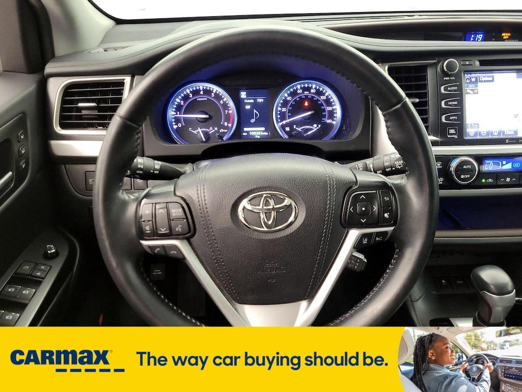 used 2019 Toyota Highlander car, priced at $24,998