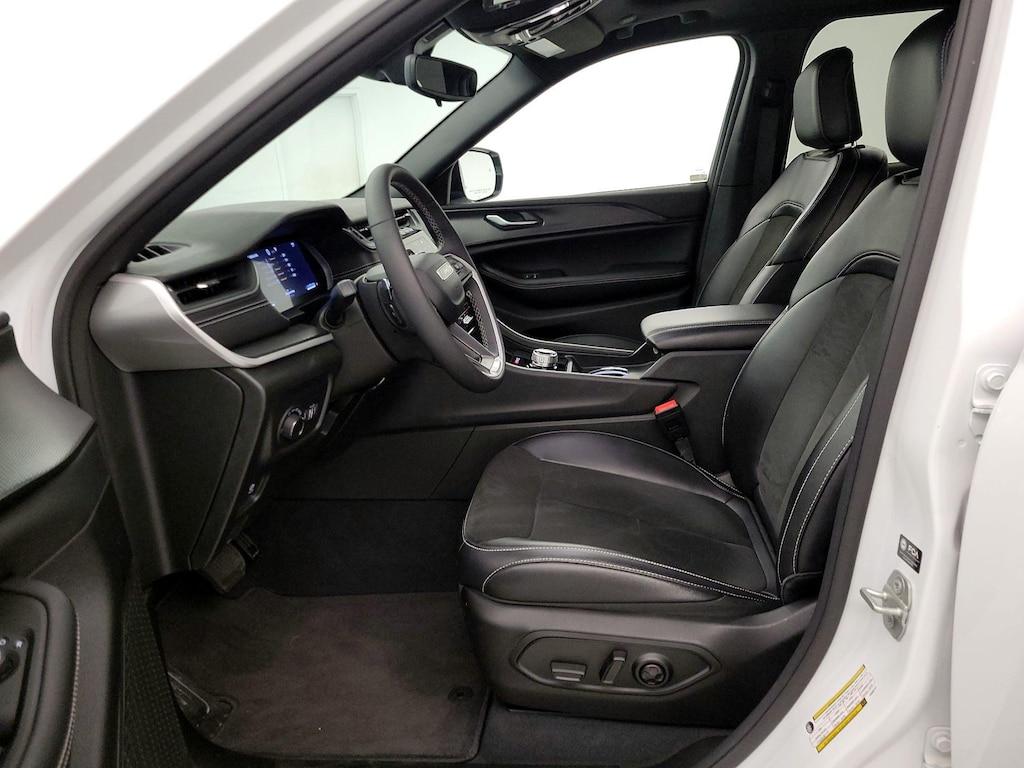 used 2023 Jeep Grand Cherokee car, priced at $32,998