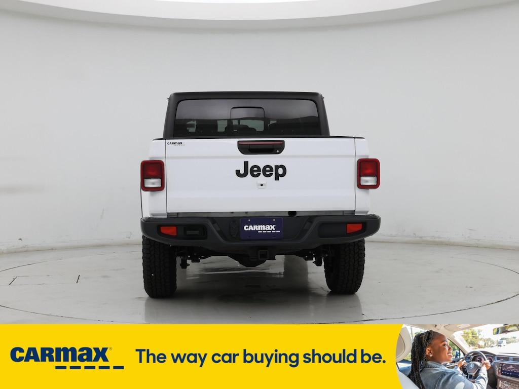 used 2022 Jeep Gladiator car, priced at $31,998