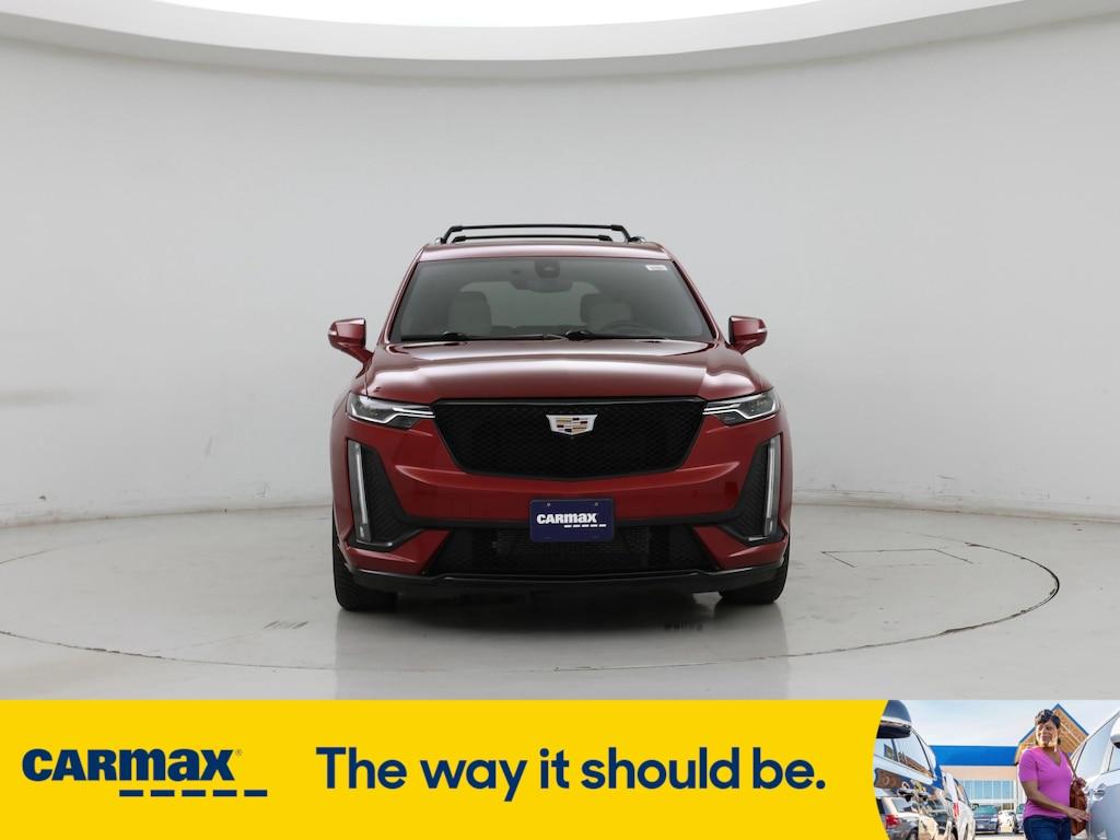 used 2021 Cadillac XT6 car, priced at $31,998