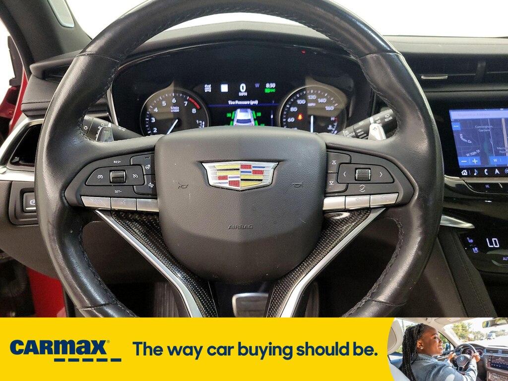 used 2021 Cadillac XT6 car, priced at $31,998