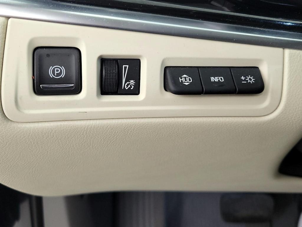 used 2023 Cadillac XT6 car, priced at $43,998