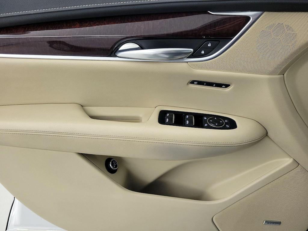 used 2017 Cadillac XT5 car, priced at $20,998