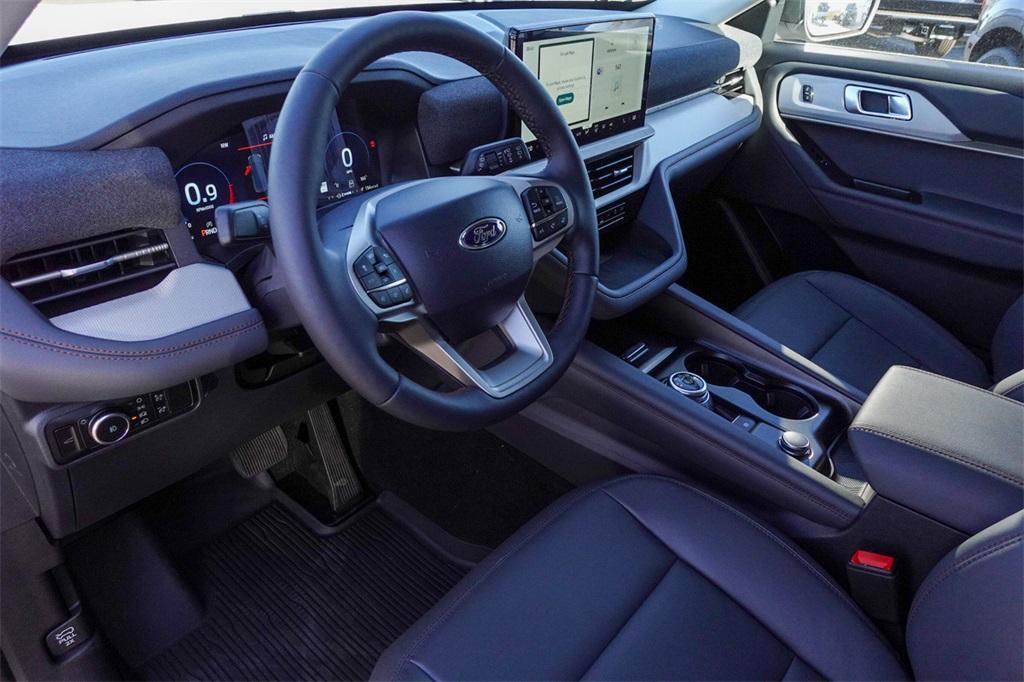 new 2025 Ford Explorer car, priced at $48,820