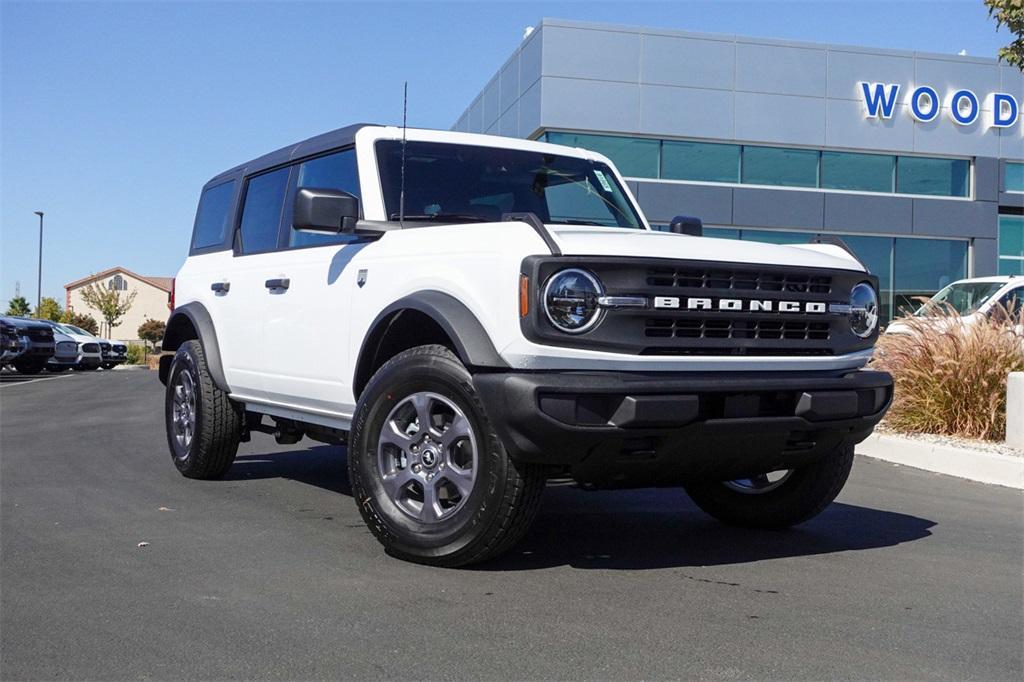 new 2025 Ford Bronco car, priced at $48,027