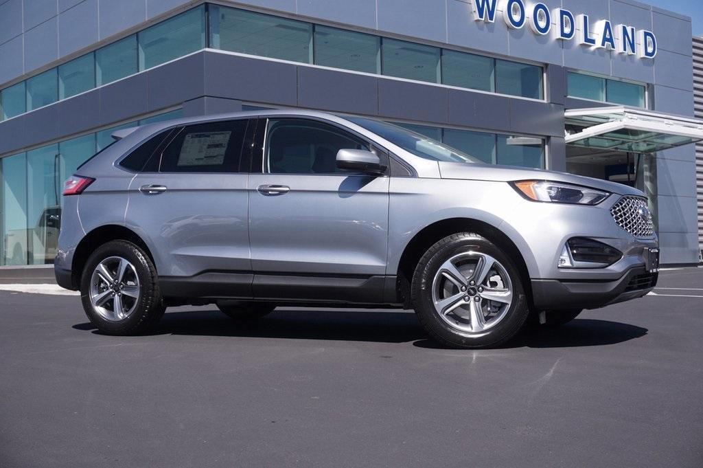 new 2024 Ford Edge car, priced at $39,990