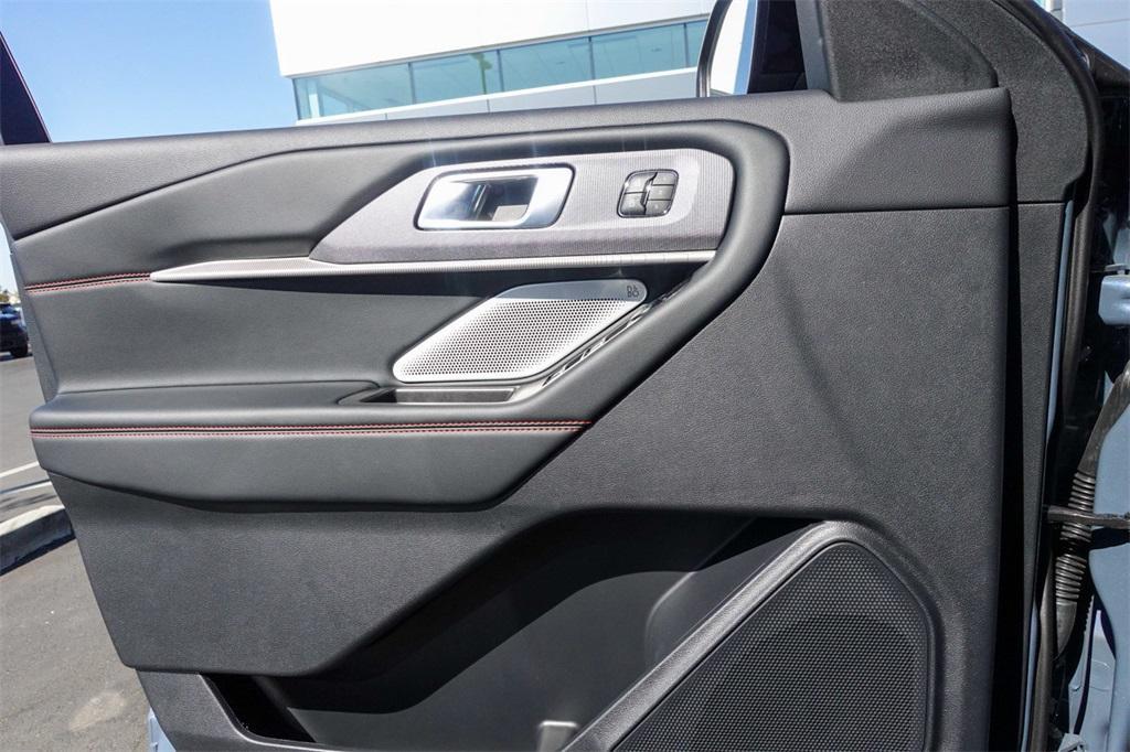 new 2025 Ford Explorer car, priced at $62,155