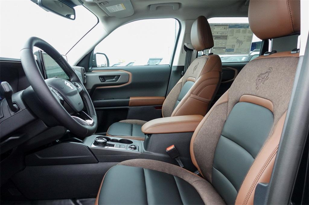 new 2025 Ford Bronco car, priced at $50,675