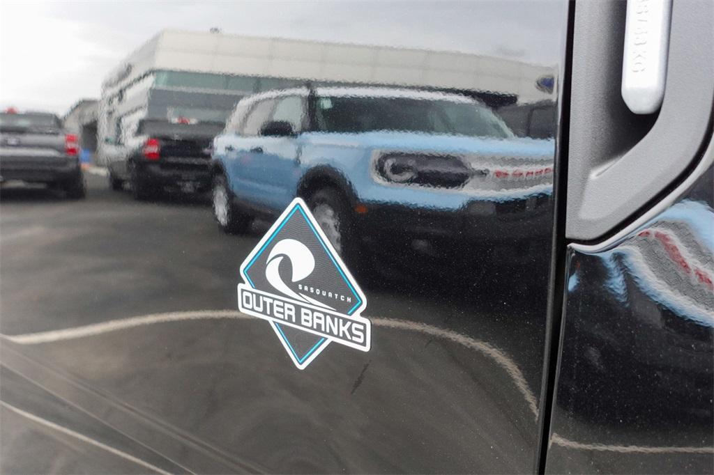 new 2025 Ford Bronco car, priced at $50,675