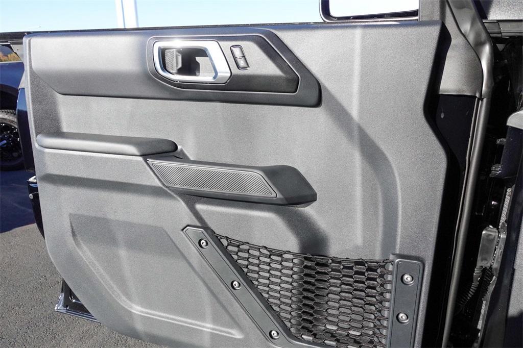 new 2025 Ford Bronco car, priced at $52,625