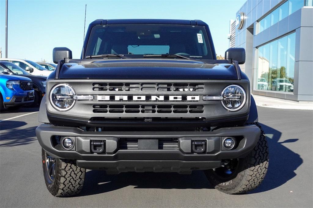 new 2025 Ford Bronco car, priced at $52,625