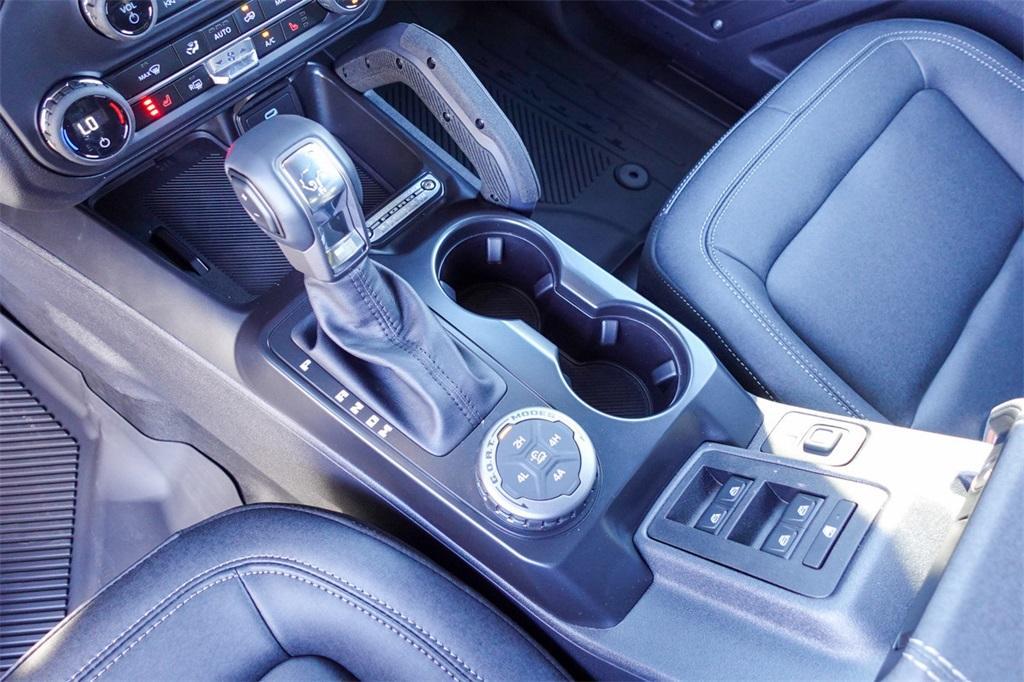 new 2025 Ford Bronco car, priced at $52,625