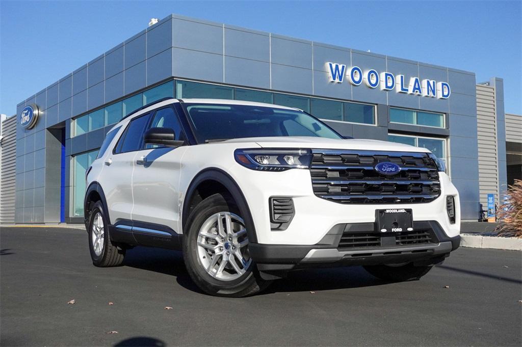 new 2025 Ford Explorer car
