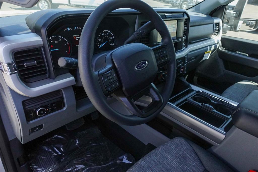new 2025 Ford F-250 car, priced at $69,535