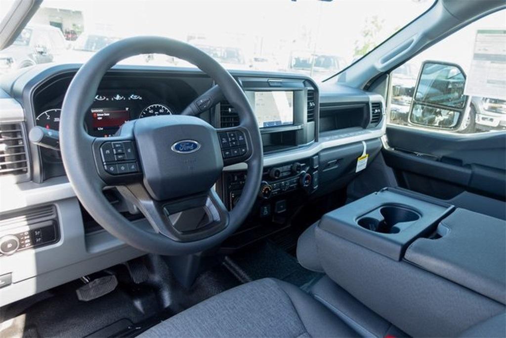 new 2025 Ford F-250 car, priced at $64,919