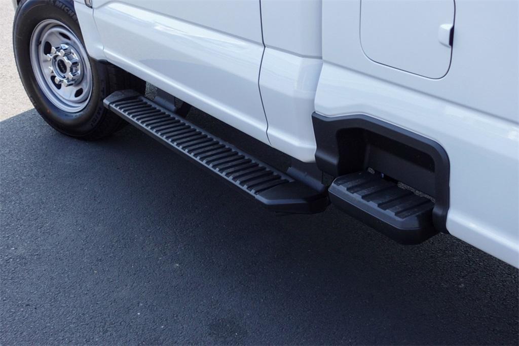 new 2025 Ford F-250 car, priced at $51,320