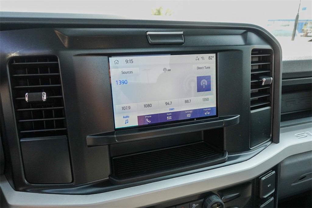 new 2025 Ford F-250 car, priced at $51,320
