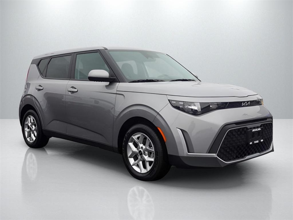 used 2024 Kia Soul car, priced at $17,166