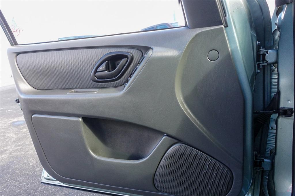 used 2007 Ford Escape car, priced at $6,977