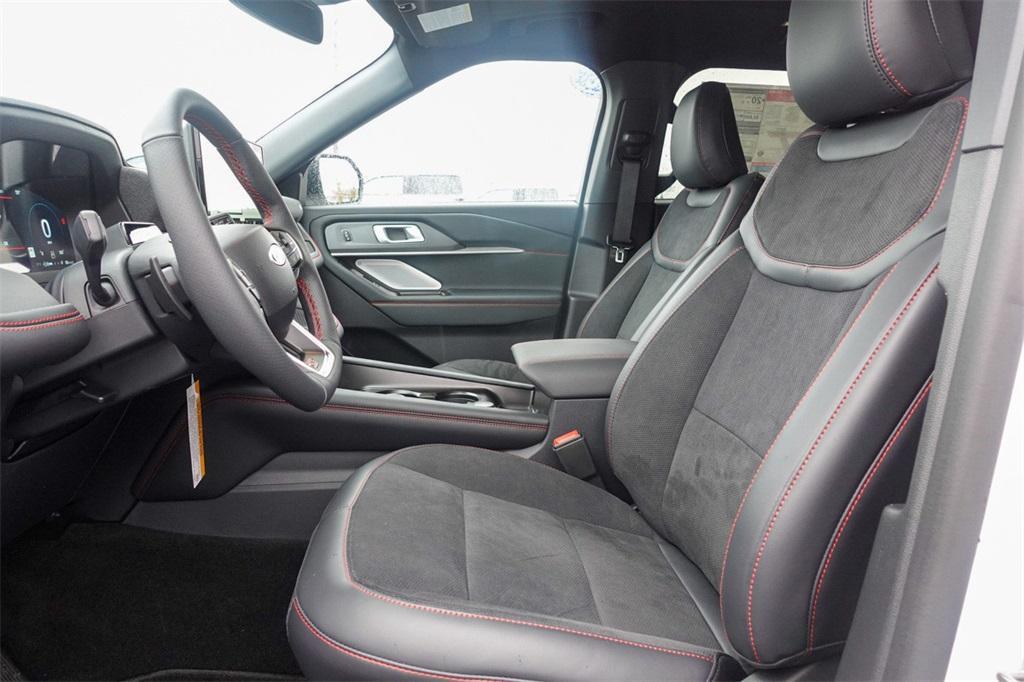 new 2025 Ford Explorer car, priced at $62,910