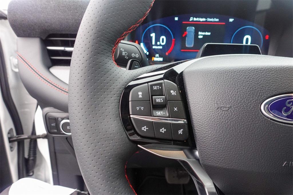 new 2025 Ford Explorer car, priced at $62,910
