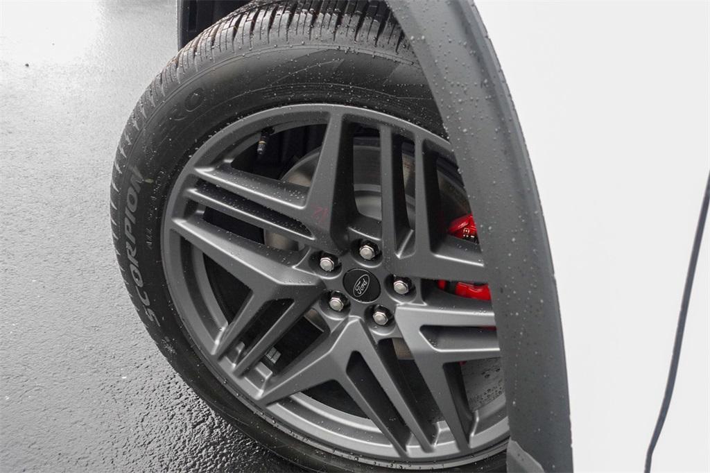 new 2025 Ford Explorer car, priced at $62,910