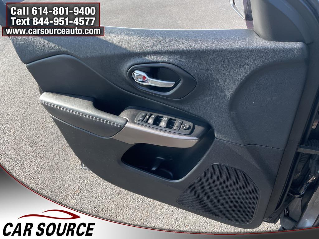 used 2019 Jeep Cherokee car, priced at $11,754