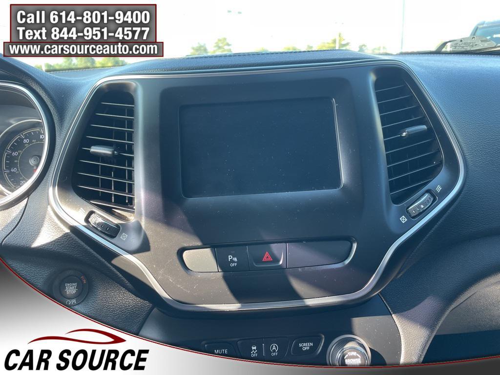 used 2019 Jeep Cherokee car, priced at $11,754