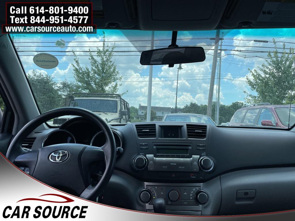 used 2012 Toyota Highlander car, priced at $11,450