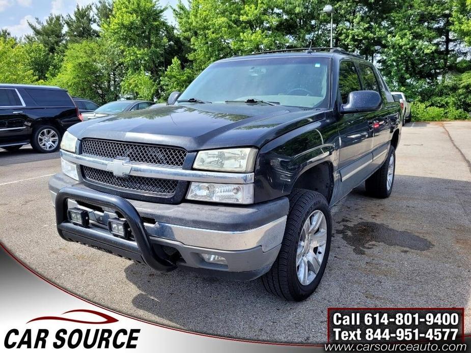 used 2005 Chevrolet Avalanche car, priced at $5,450