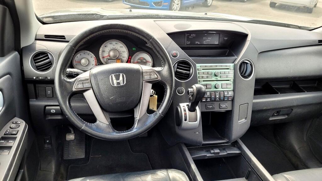 used 2010 Honda Pilot car, priced at $7,995