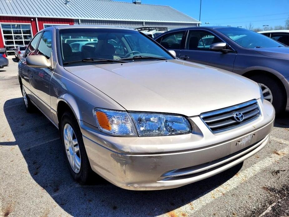 used 2000 Toyota Camry car, priced at $6,995