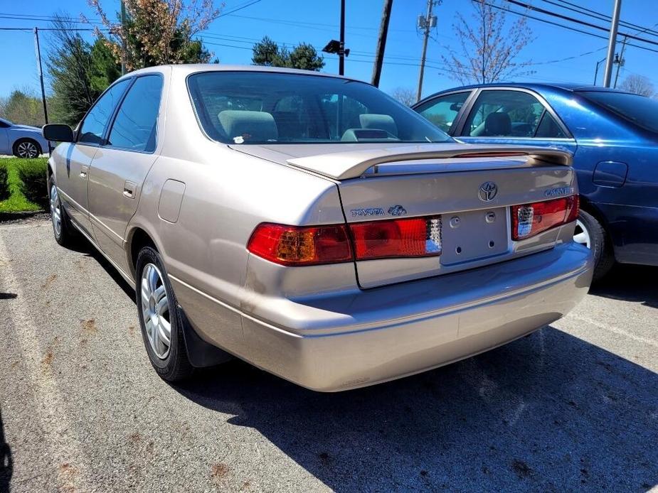 used 2000 Toyota Camry car, priced at $6,995