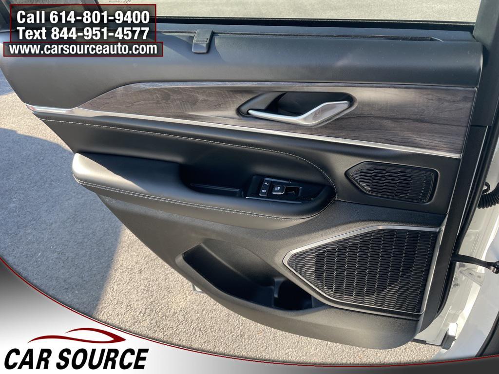 used 2023 Jeep Grand Cherokee car, priced at $36,450