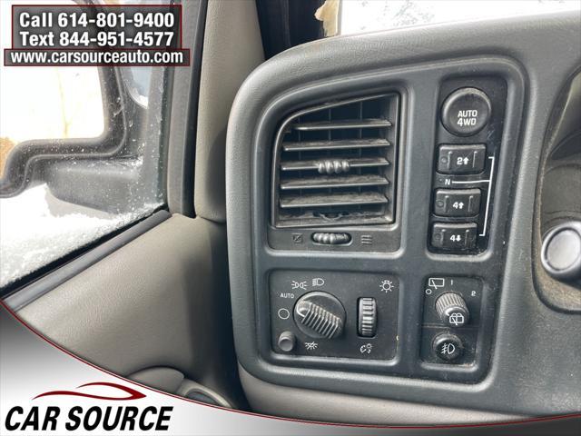 used 2005 Chevrolet Suburban car, priced at $2,995