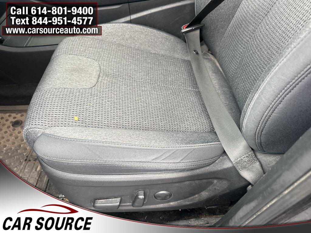 used 2021 Hyundai Santa Fe car, priced at $15,950