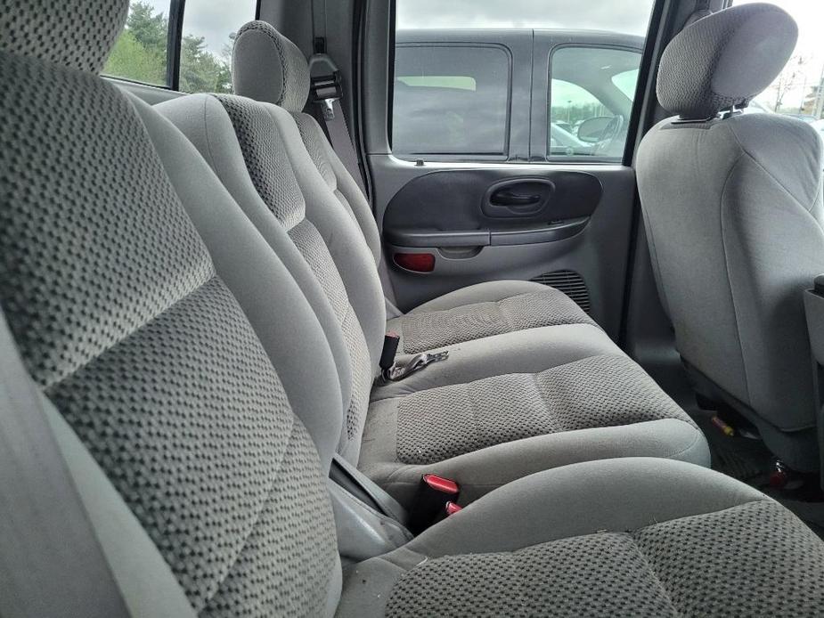 used 2002 Ford F-150 car, priced at $2,995