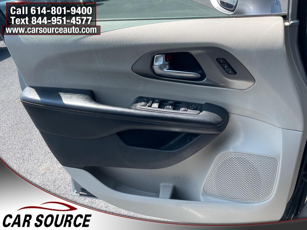 used 2020 Chrysler Pacifica car, priced at $10,950