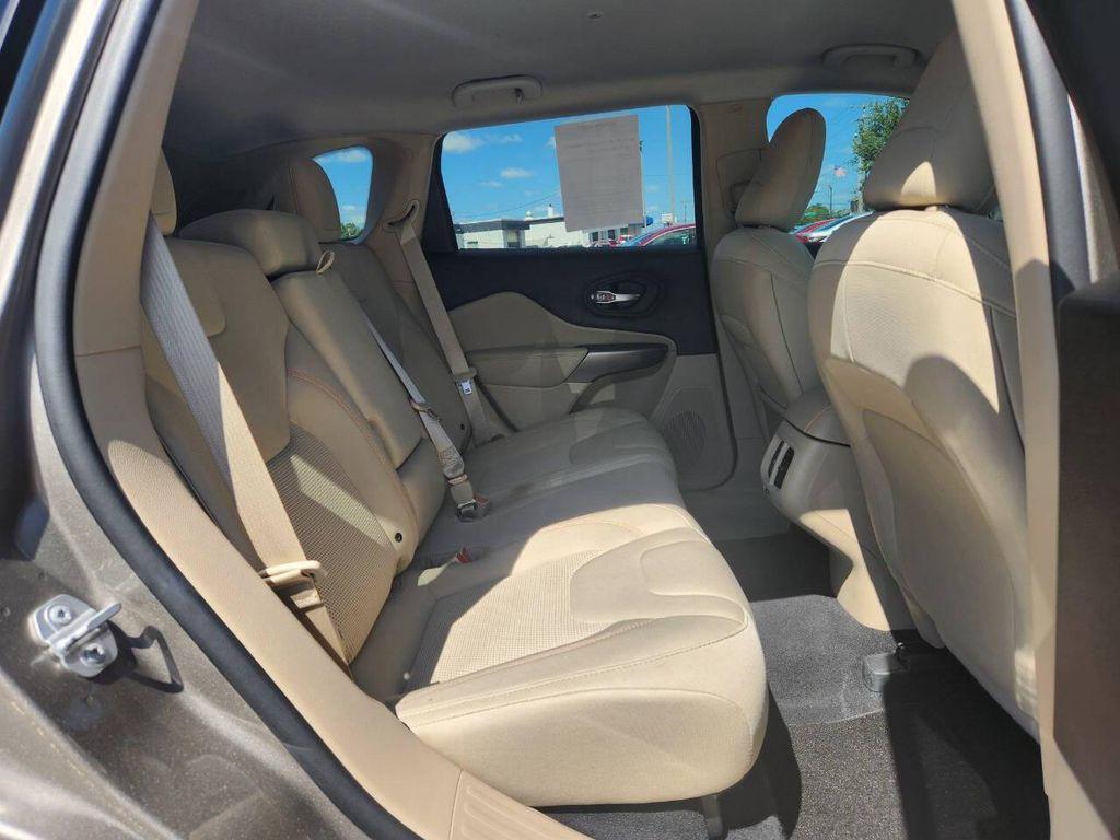 used 2019 Jeep Cherokee car, priced at $14,492