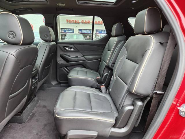 used 2022 Chevrolet Traverse car, priced at $27,594