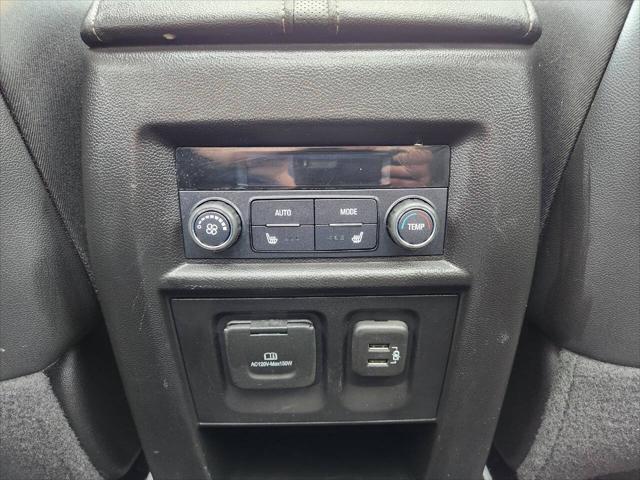 used 2022 Chevrolet Traverse car, priced at $27,594
