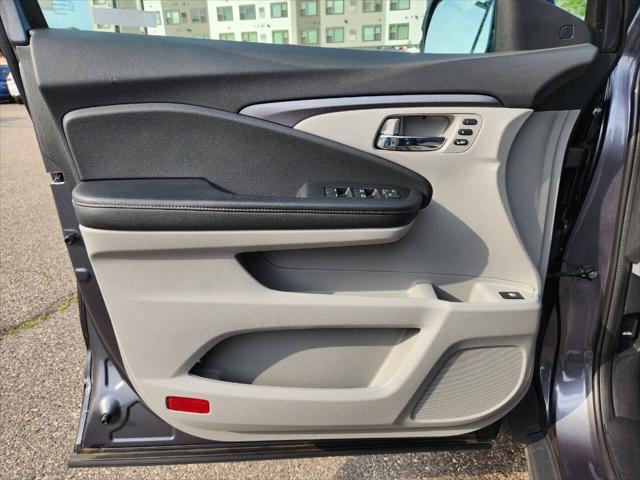 used 2023 Honda Ridgeline car, priced at $25,942