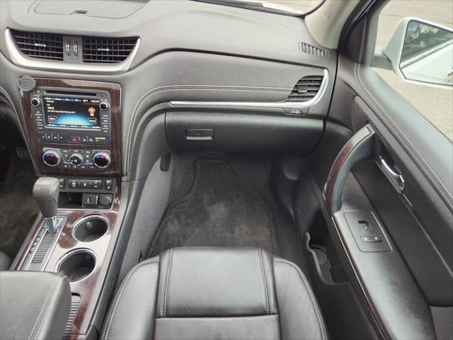 used 2017 Chevrolet Traverse car, priced at $16,472