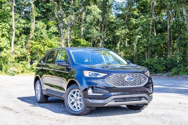 new 2024 Ford Edge car, priced at $38,303