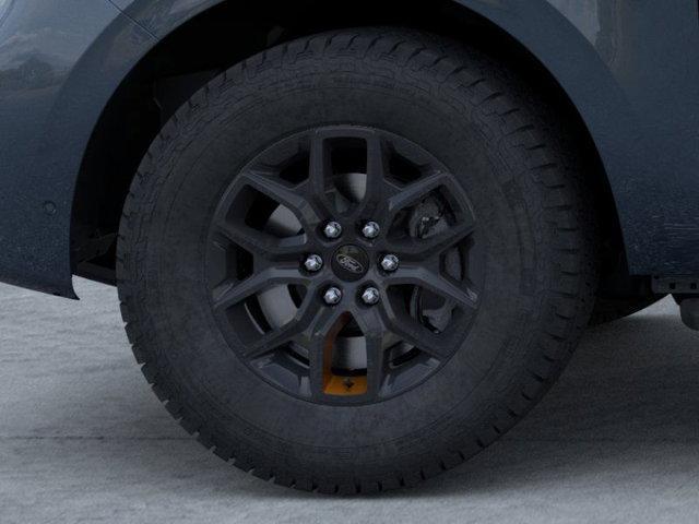new 2025 Ford Expedition car, priced at $84,040