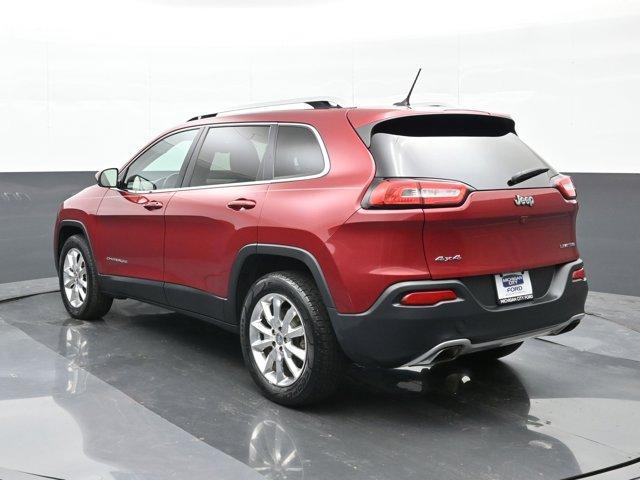 used 2015 Jeep Cherokee car, priced at $13,232