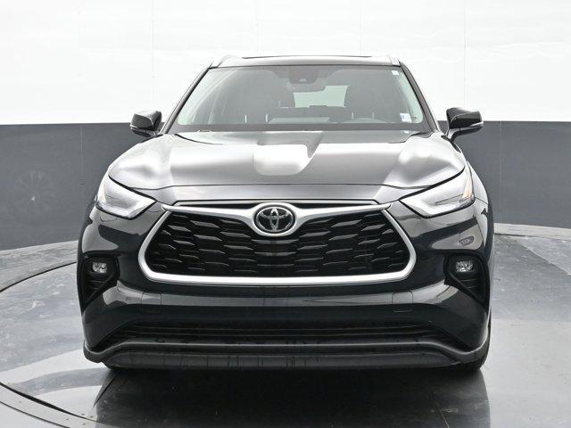 used 2023 Toyota Highlander car, priced at $39,194