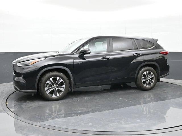 used 2023 Toyota Highlander car, priced at $39,194